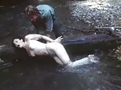 Pornó videó lány bar ...