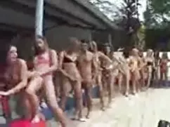 Videó pornó venni pé ...